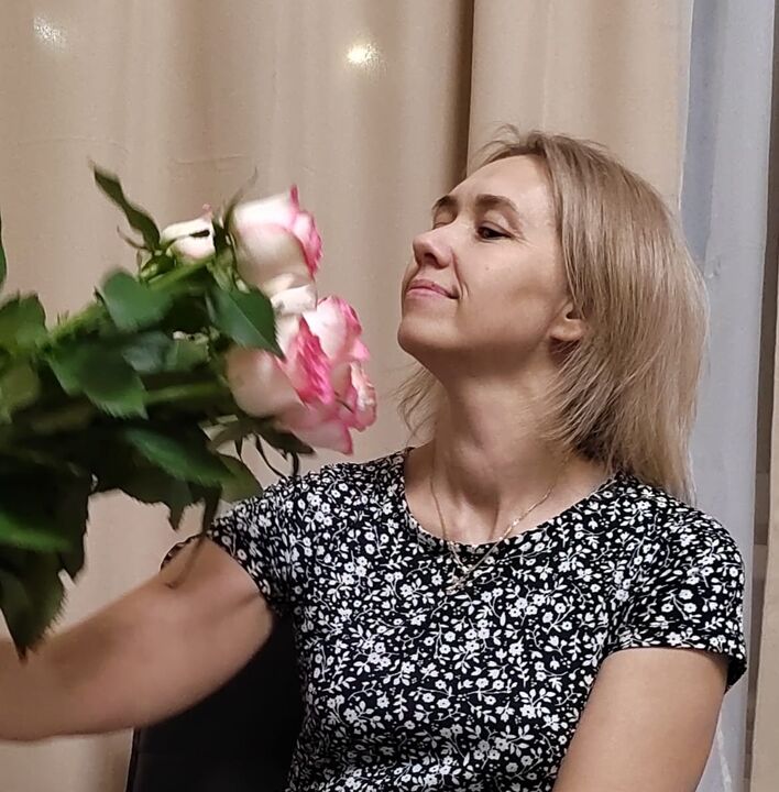 Irina Rozha, vonattakarító